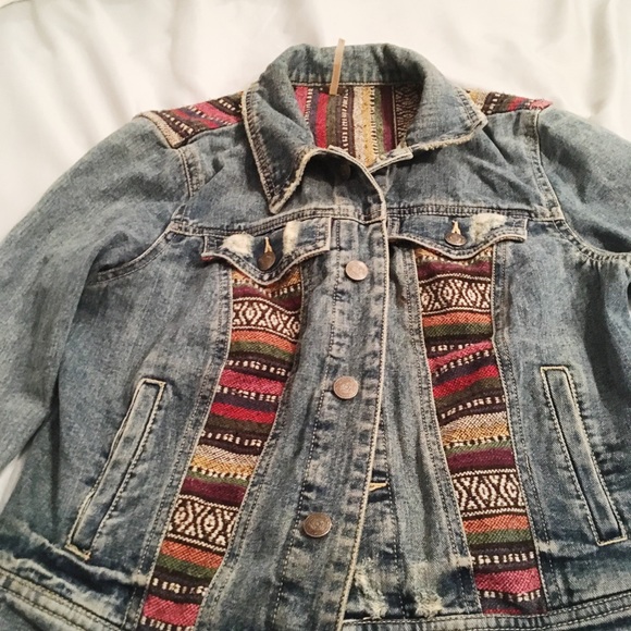 Free People Jackets & Blazers - FREE PEOPLE Baja Aztec Jean Jacket